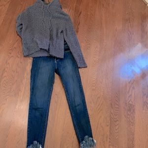 Grey popcorn hoodie sweater